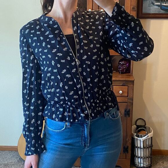 Loft blue and white floral zip jacket - Picture 2 of 6